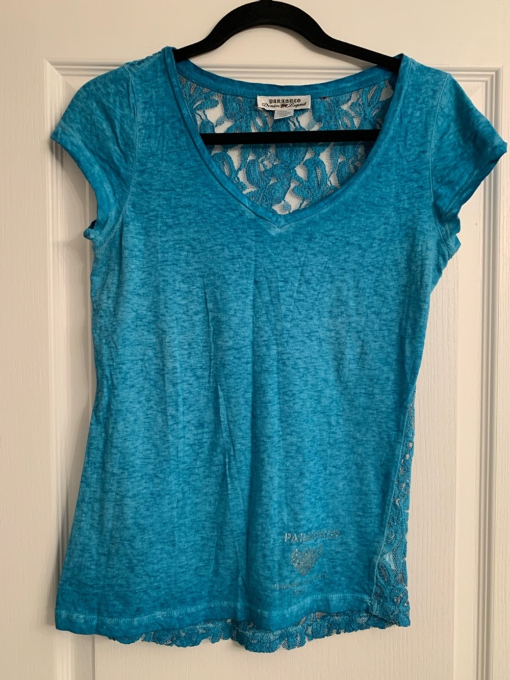 Parasuco Teal Lace-Back V-Neck Short Sleeve Top